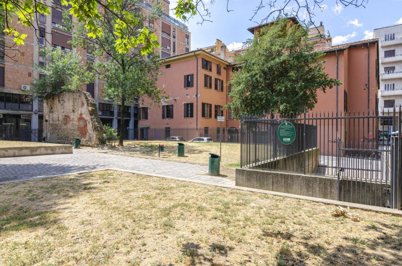 Appartamento A Pochi Passi Da Palazzo Pallavicini Bolonha Exterior foto
